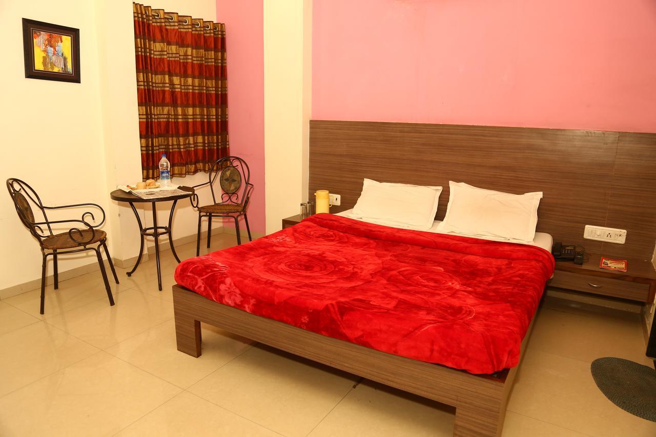 Hotel Kunal Ābu Road Exteriér fotografie